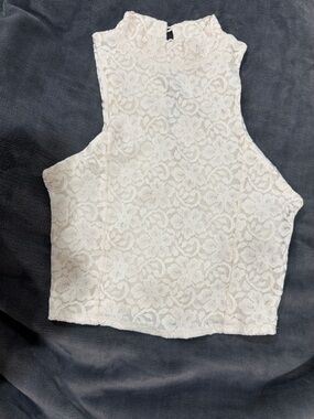 Hollister Cream Lace High-Neck Cropped Tank